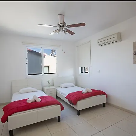 Orestiada Apartamento Protaras